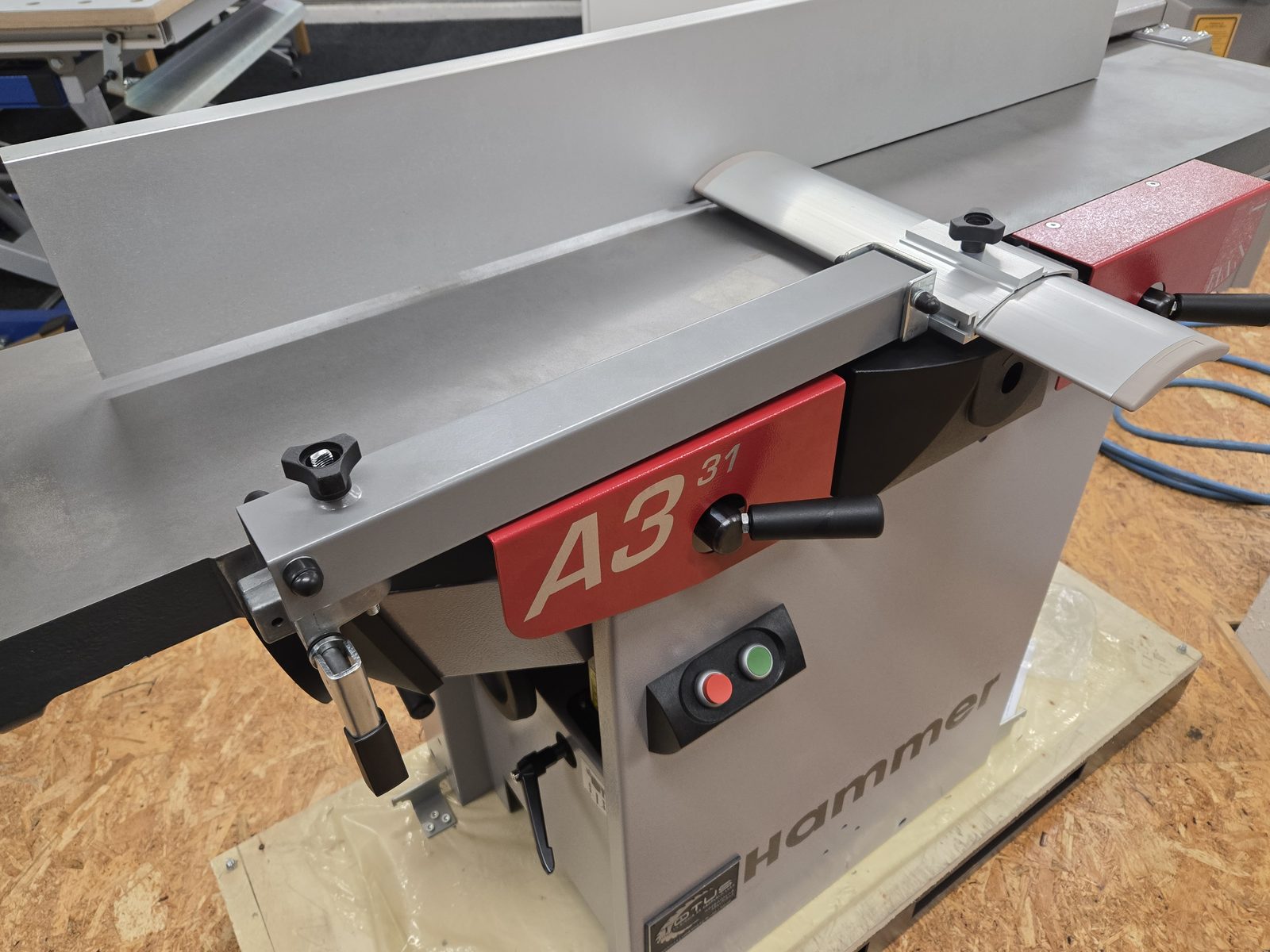 A3 31