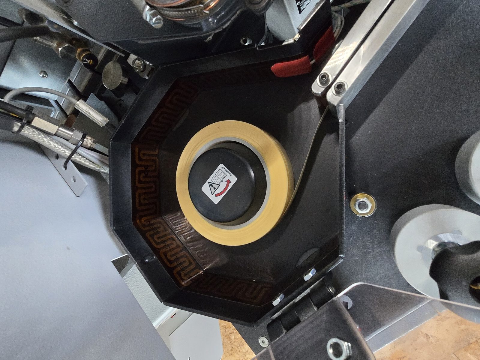 TEMPORA 600 Gluebox